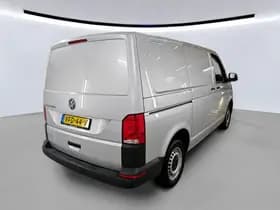 Volkswagen Transporter 2.0 TDI 110pk L1H1 Bijrijdersbank Navigatie Airco Cruise Control thumbnail 3