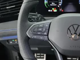 Volkswagen Tiguan 1.5 272pk eHybrid R-Line Business Black Style 360Camera Head-Up Keyless Massage Carplay thumbnail 18