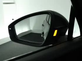 Volkswagen Tiguan 1.5 272pk eHybrid R-Line Business Black Style 360Camera Head-Up Keyless Massage Carplay thumbnail 6