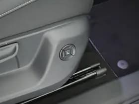 Volkswagen Tiguan 1.5 272pk eHybrid R-Line Business Black Style 360Camera Head-Up Keyless Massage Carplay thumbnail 8