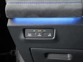 Volkswagen Tiguan 1.5 272pk eHybrid R-Line Business Black Style 360Camera Head-Up Keyless Massage Carplay thumbnail 16