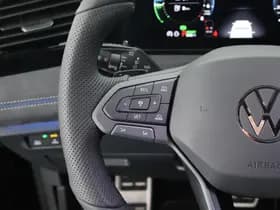 Volkswagen Tiguan 1.5 272pk eHybrid R-Line Business Black Style 360Camera Head-Up Keyless Massage Carplay thumbnail 17