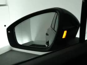 Volkswagen Tiguan 1.5 272pk eHybrid R-Line Business Black Style 360Camera Head-Up Keyless Massage Carplay thumbnail 6