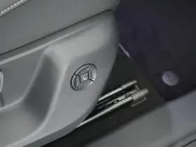 Volkswagen Tiguan 1.5 272pk eHybrid R-Line Business Black Style 360Camera Head-Up Keyless Massage Carplay thumbnail 6