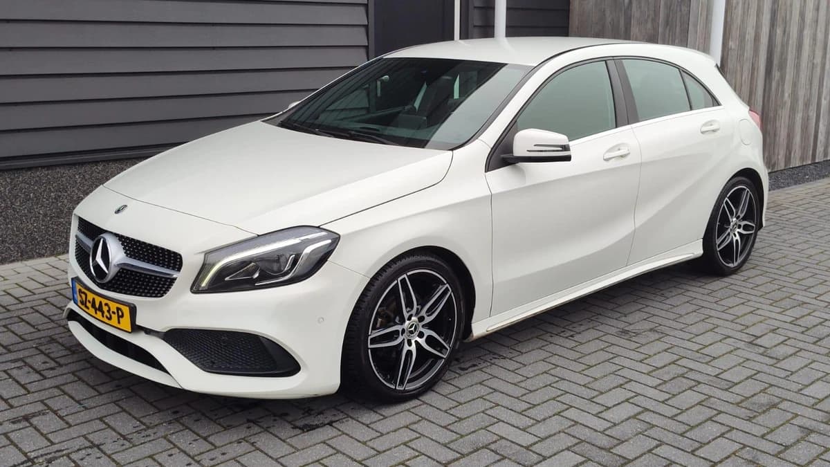 Mercedes-Benz A-Klasse 160 Sport Edition LED Camera Navigatie Keyless — foto 1