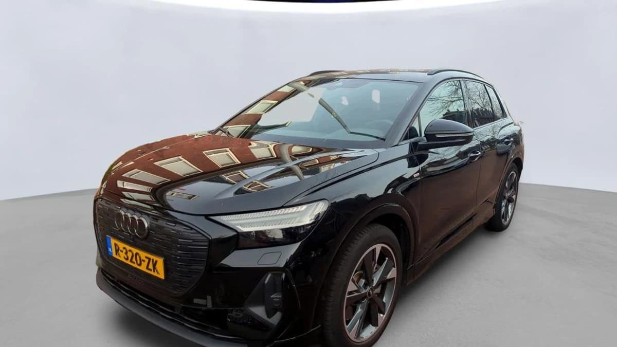 Audi Q4 e-tron 40 Launch edition 204pk S Competition 77 kWh Camera Trekhaak Leder Sonos — foto 1