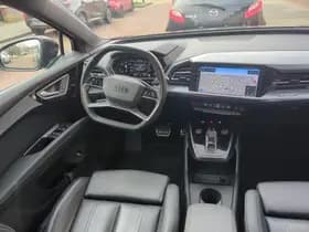 Audi Q4 e-tron 40 Launch edition 204pk S Competition 77 kWh Camera Trekhaak Leder Sonos thumbnail 2