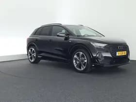 Audi Q4 e-tron thumbnail 12