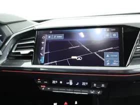 Audi Q4 e-tron thumbnail 15