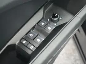 Audi Q4 e-tron thumbnail 16