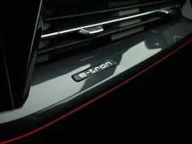 Audi Q4 e-tron thumbnail 41