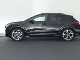 Audi Q4 e-tron thumbnail 8