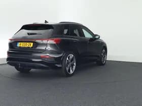 Audi Q4 e-tron thumbnail 10