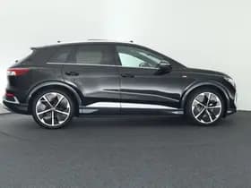 Audi Q4 e-tron thumbnail 15