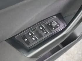 Volkswagen T-Roc thumbnail 15