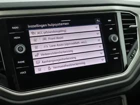 Volkswagen T-Roc thumbnail 26