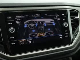 Volkswagen T-Roc thumbnail 31