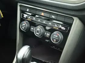 Volkswagen T-Roc thumbnail 32
