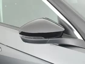 Volkswagen T-Roc thumbnail 36