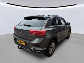Volkswagen T-Roc 1.5 TSI 150pk DSG Sport Camera Trekhaak Stoelverwarming thumbnail 5