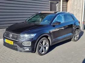 Volkswagen T-Roc 1.5 TSI 150pk DSG Sport Business R Panoramadak Keyless Camera Stoelverwarming