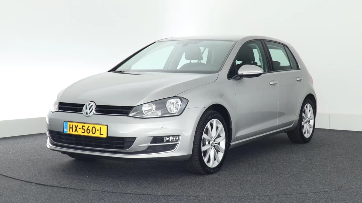 Volkswagen Golf 1.2 TSI 110pk Business Edition Connected Trekhaak Camera Stoelverwarming Navigatie — foto 1