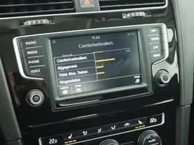 Volkswagen Golf 1.2 TSI 110pk Business Edition Connected Trekhaak Camera Stoelverwarming Navigatie thumbnail 22