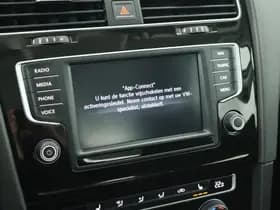 Volkswagen Golf 1.2 TSI 110pk Business Edition Connected Trekhaak Camera Stoelverwarming Navigatie thumbnail 24