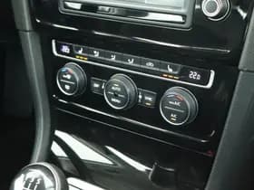 Volkswagen Golf 1.2 TSI 110pk Business Edition Connected Trekhaak Camera Stoelverwarming Navigatie thumbnail 29