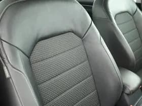 Volkswagen Golf 1.2 TSI 110pk Business Edition Connected Trekhaak Camera Stoelverwarming Navigatie thumbnail 33