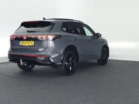 Volkswagen Tiguan 1.5 272pk eHybrid R-Line Edition Black Style Trekhaak 360Camera Keyless Massage Virtual Cockpit Panoramadak Navigatie thumbnail 12