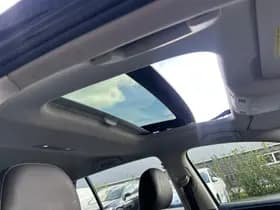 Volkswagen Golf thumbnail 3