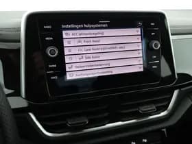 Volkswagen T-Roc thumbnail 32