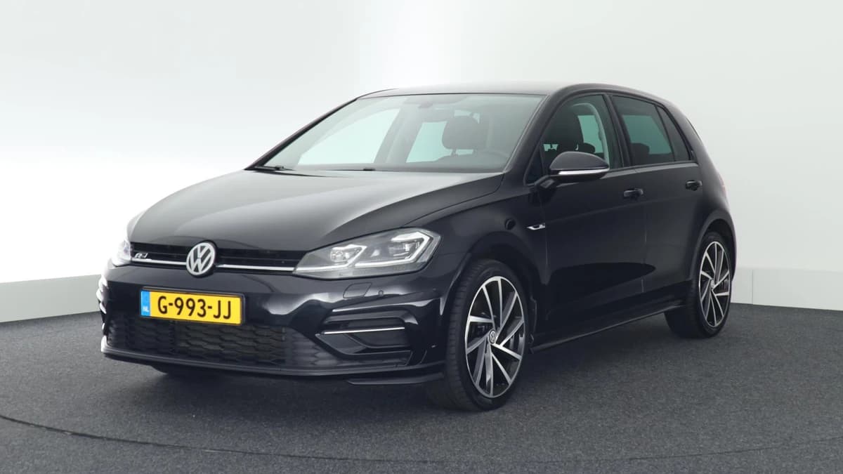 Volkswagen Golf — foto 1