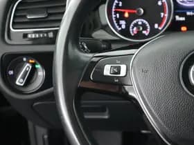 Volkswagen Golf thumbnail 15