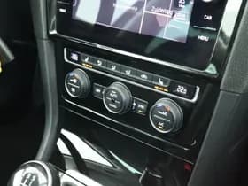 Volkswagen Golf thumbnail 30