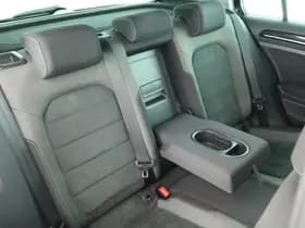 Volkswagen Golf thumbnail 32