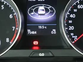 Volkswagen Golf thumbnail 35