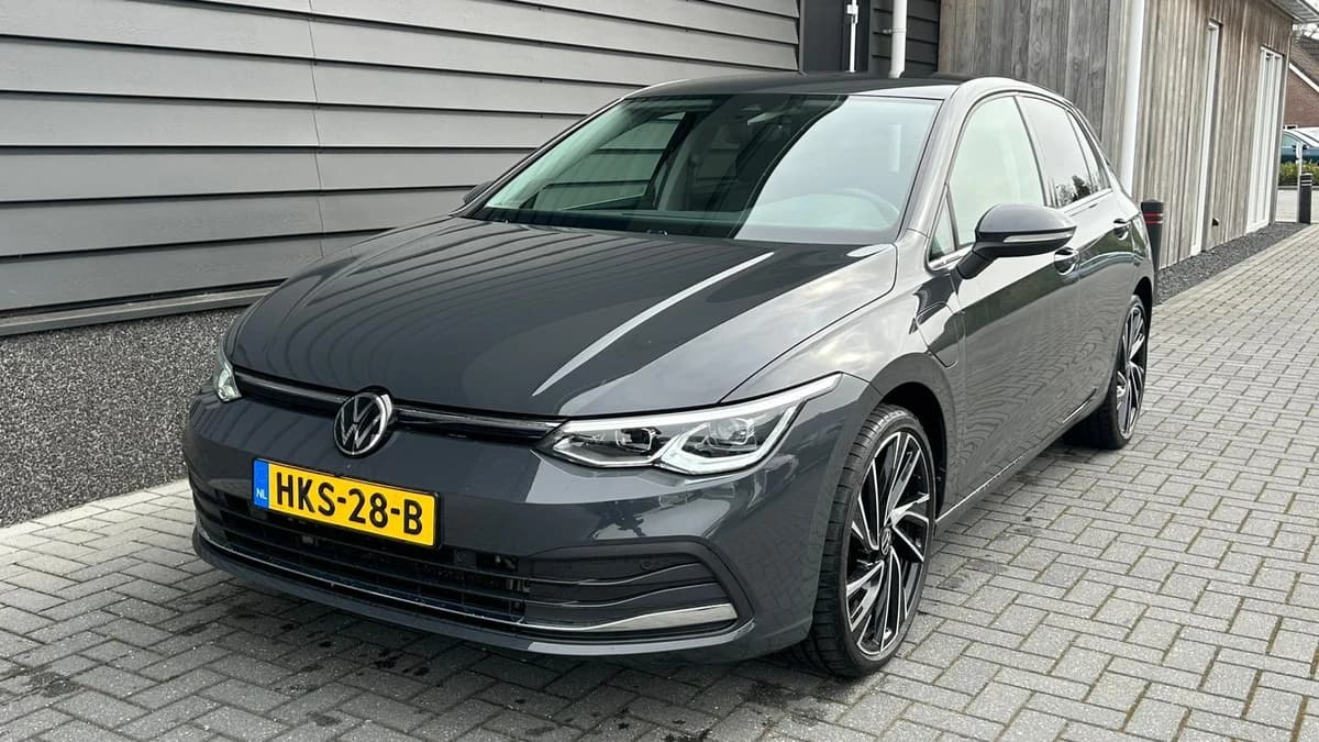 Volkswagen Golf — foto 1
