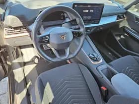 CUPRA Born thumbnail 2