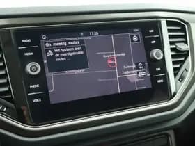 Volkswagen T-Roc thumbnail 21