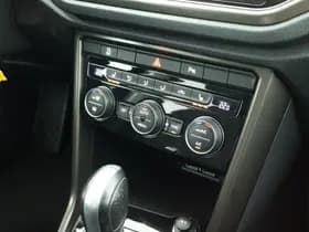 Volkswagen T-Roc thumbnail 34