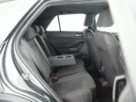 Volkswagen T-Roc thumbnail 13