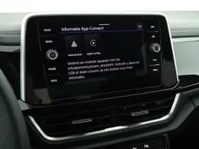 Volkswagen T-Roc thumbnail 23