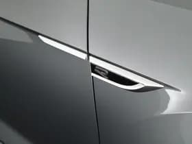 Volkswagen T-Roc thumbnail 43