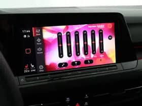 Volkswagen Golf thumbnail 37