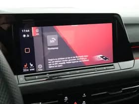 Volkswagen Golf thumbnail 42