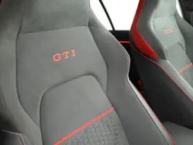 Volkswagen Golf thumbnail 49