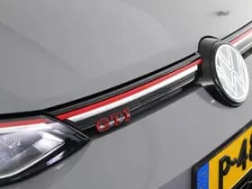 Volkswagen Golf thumbnail 58