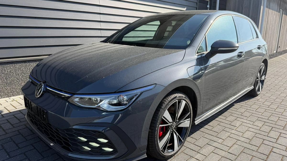 Volkswagen Golf — foto 1